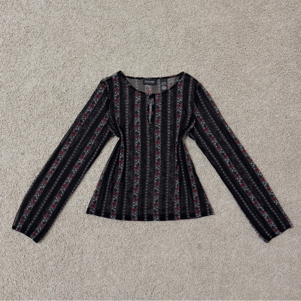 Black Vintage Top!